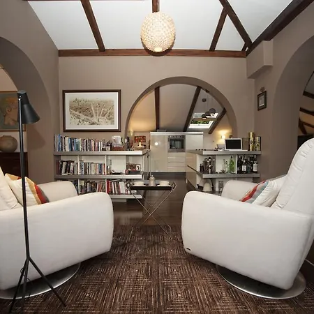 Attic Centre *